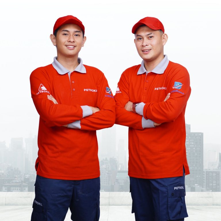 Petugas Petrokil | Source: Petrokil